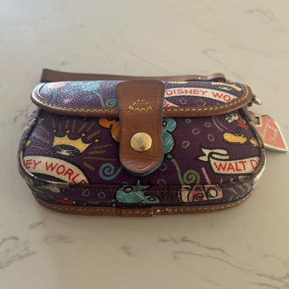 Dooney & Bourke Disney Parks Wristlet, RARE Purple Sketch Pattern - Picture 4 of 13